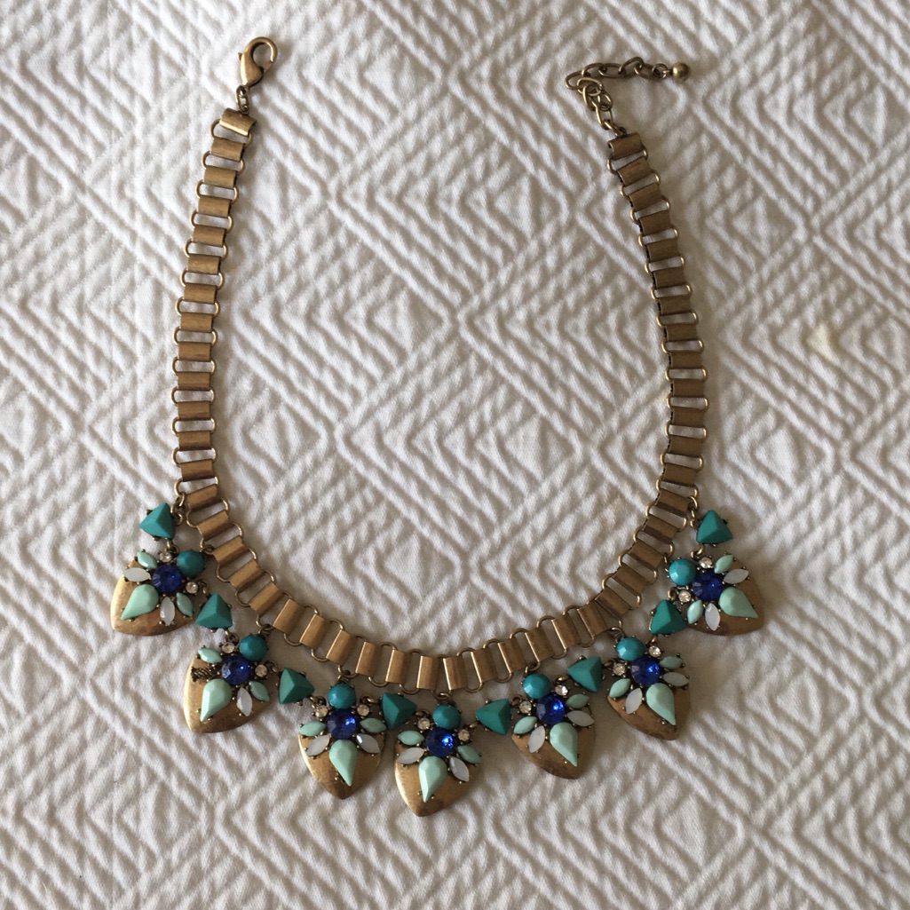 Lulus Statement Necklace 10$
